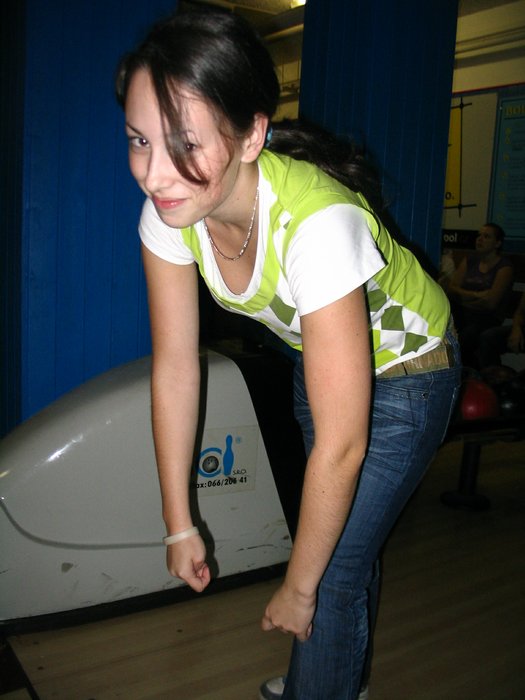 Bowling-Intr0006.JPG
